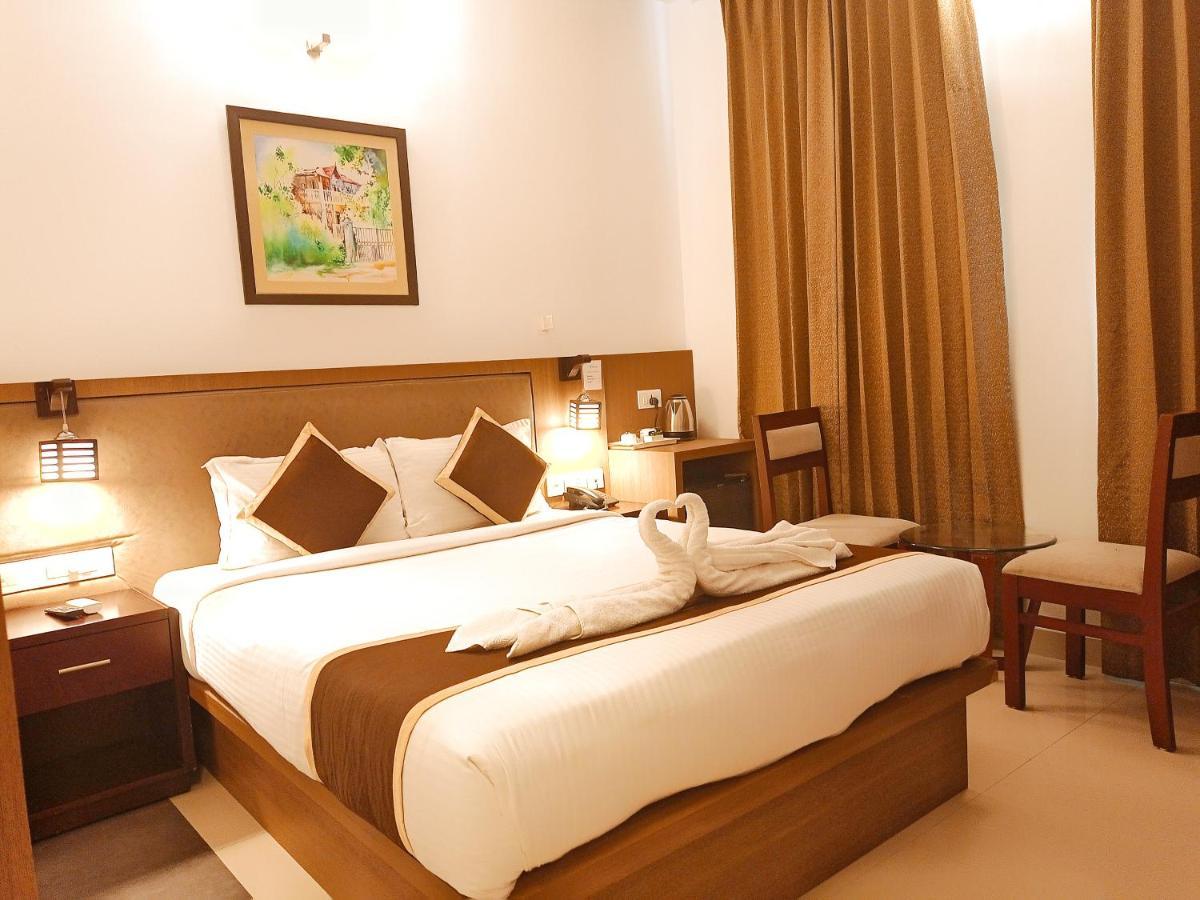 Hotel De Grand Kozhikode Extérieur photo